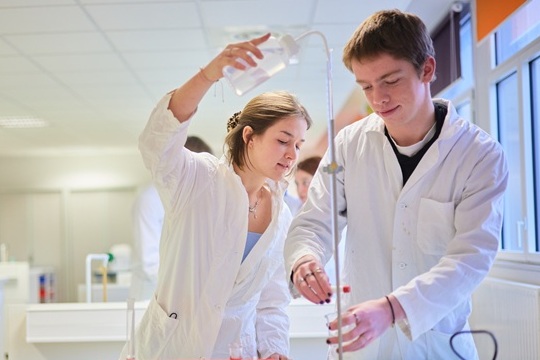 Spécialité physique-chimie